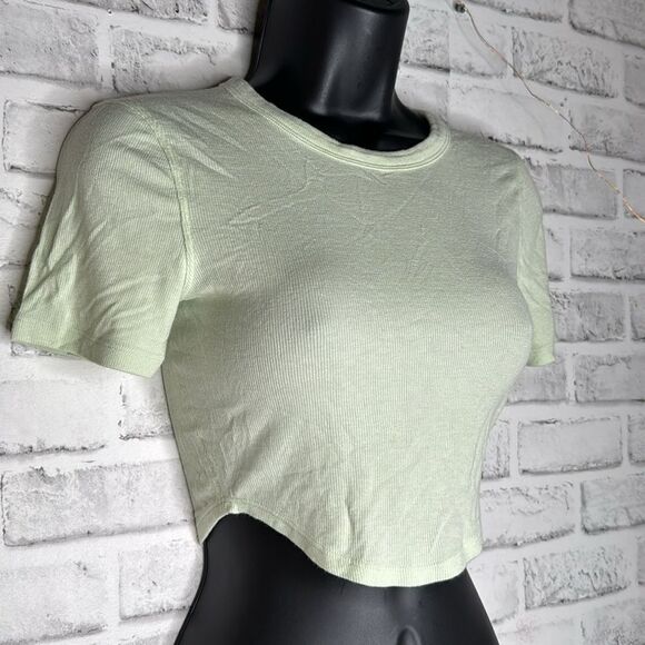 Lululemon Hold Tight Cropped T-Shirt Size 4 S Small - Picture 2 of 5